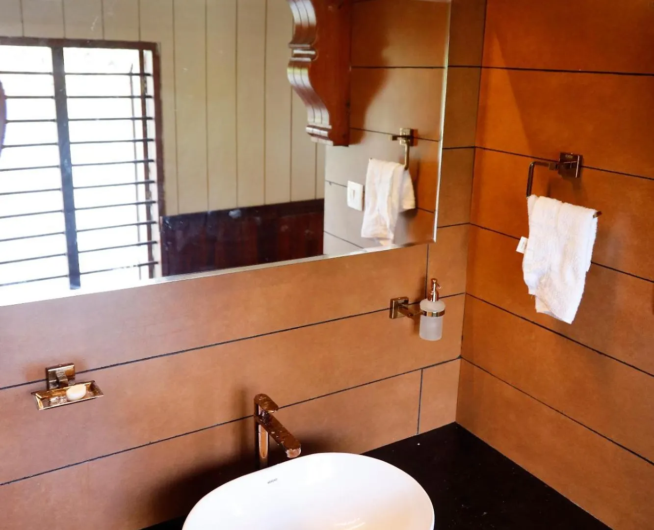 מלון Alappuzha Lotus Lande House Boats 0*,